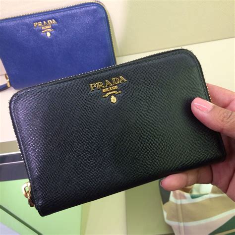 prada tasche outlet roermond|Prada roermond.